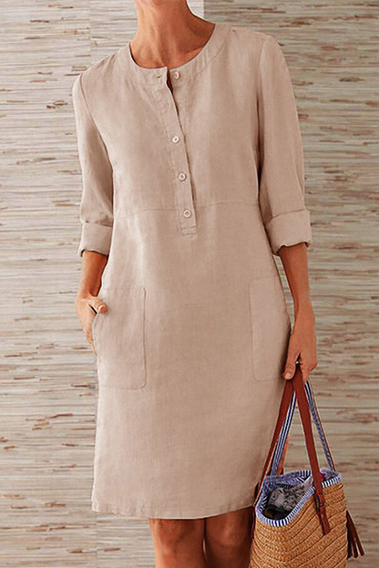 Effortlessly Elegant Dress with a Timeless Design