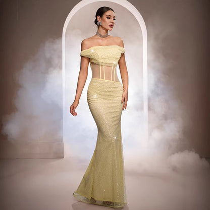 Beautifully Finished Garment in a Timeless Design