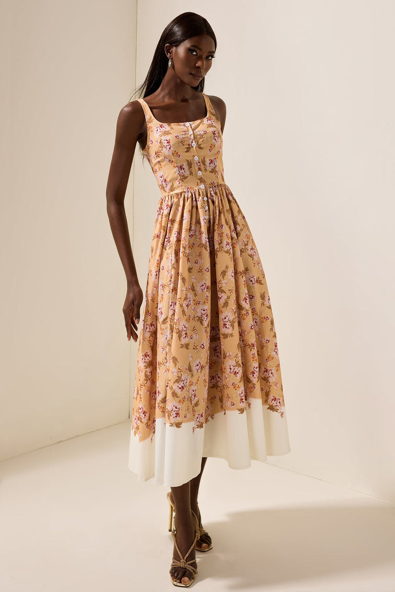 Gracefully Styled Dress for Any Occasion