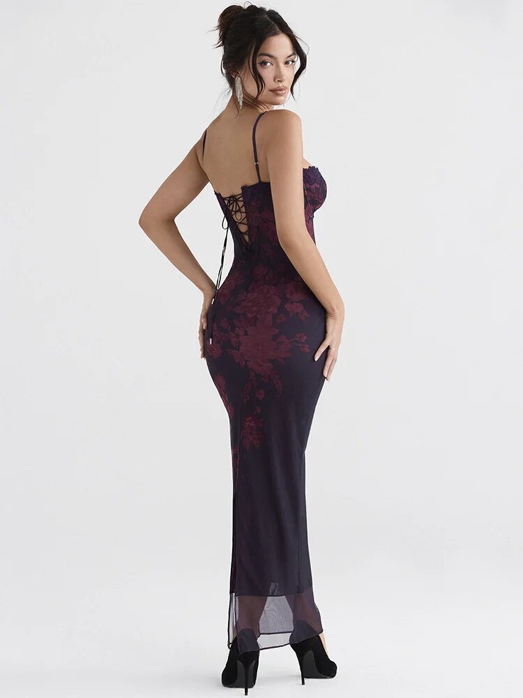 Gracefully Styled Dress for Any Occasion