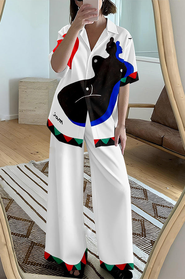 Sophisticated Blouse with a Clean Classic Look