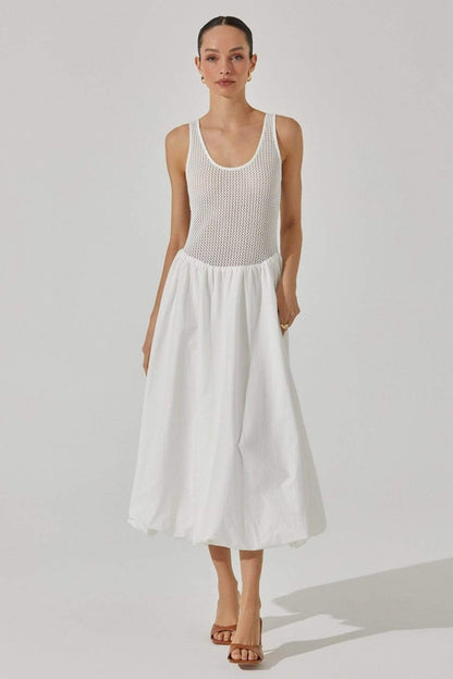 Sophisticated Dress with a Clean Classic Look