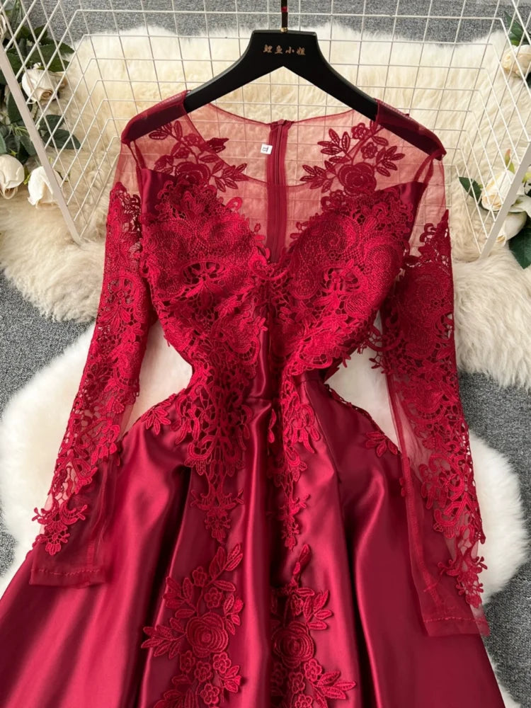 Classic Vintage & Enduringly Stylish Dress