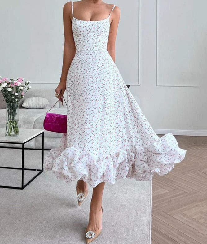 Effortlessly Elegant Dress with a Timeless Design