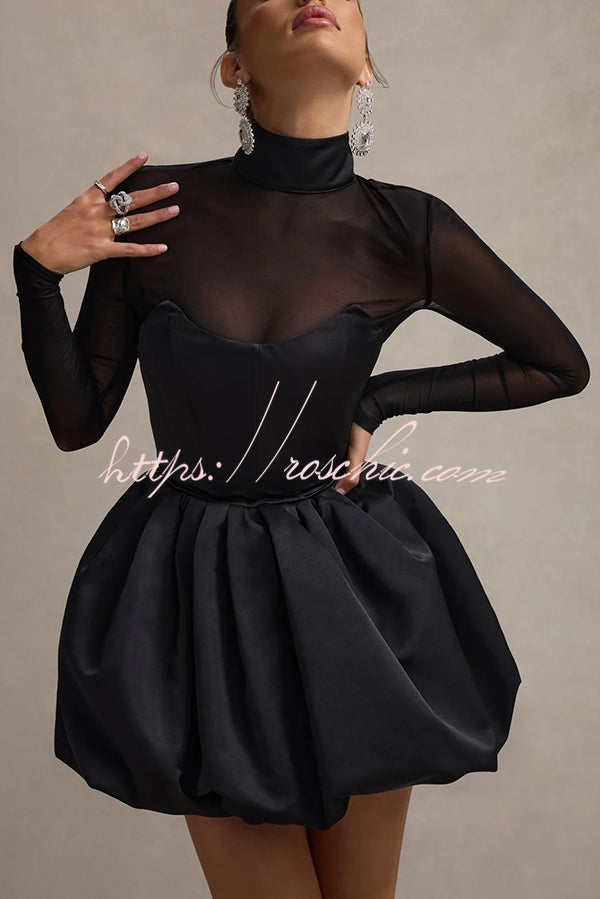 Well Tailored Dress with a Graceful Silhouette