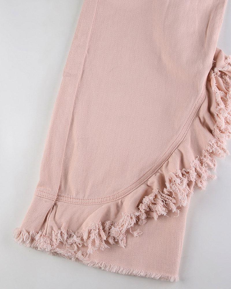 Effortlessly Elegant Pants with a Timeless Design