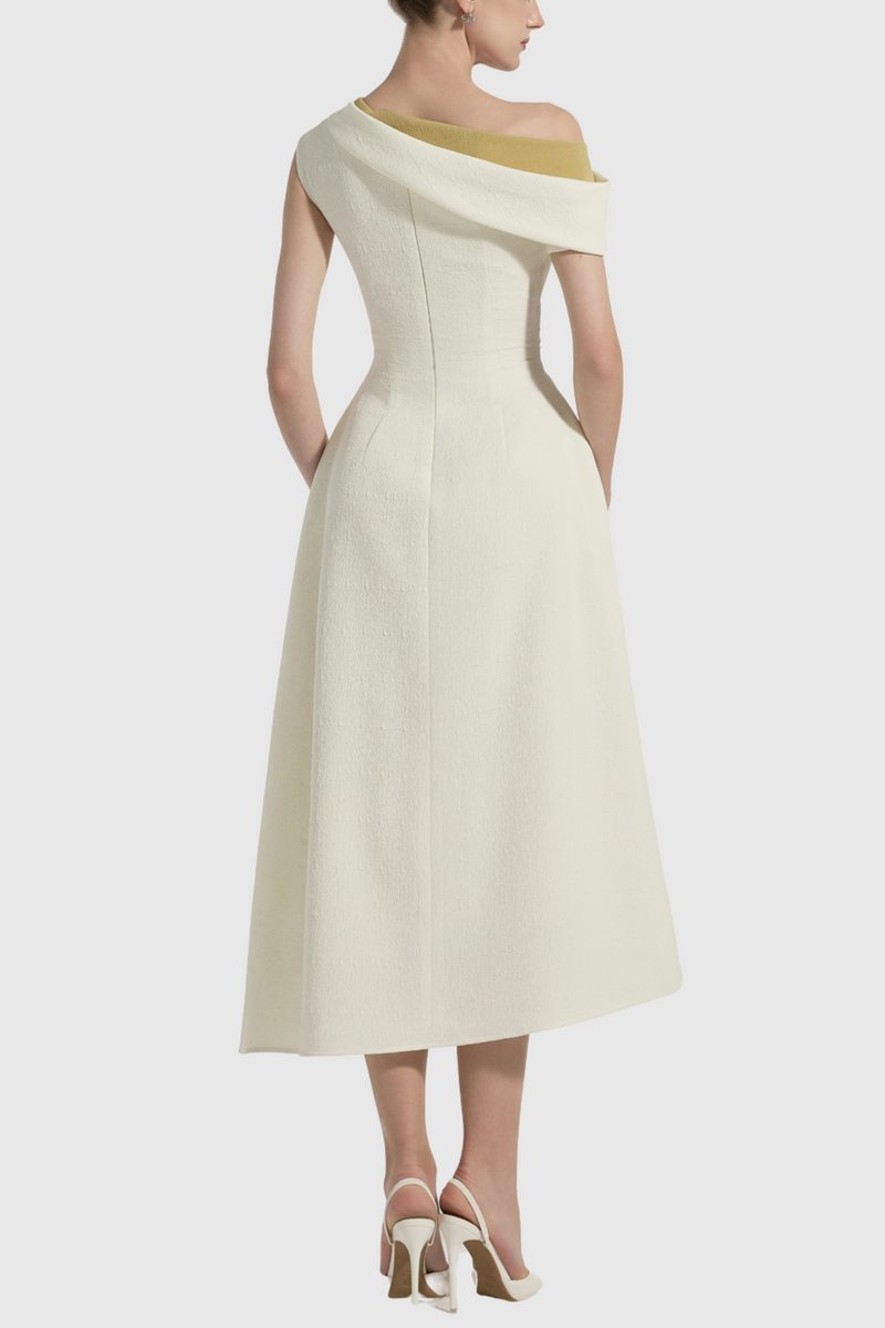 Classic Vintage & Enduringly Stylish Dress