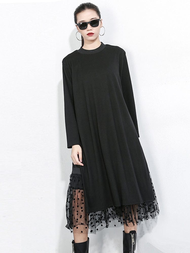 Classic Vintage Dress with a Flattering Fit