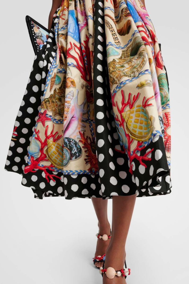 Gracefully Styled Dress for Any Occasion