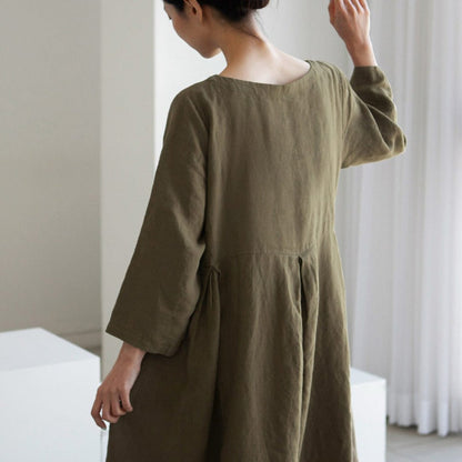 Well Tailored Dress with a Graceful Silhouette