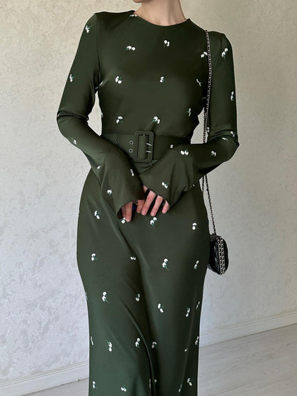 Classic Vintage & Enduringly Stylish Dress
