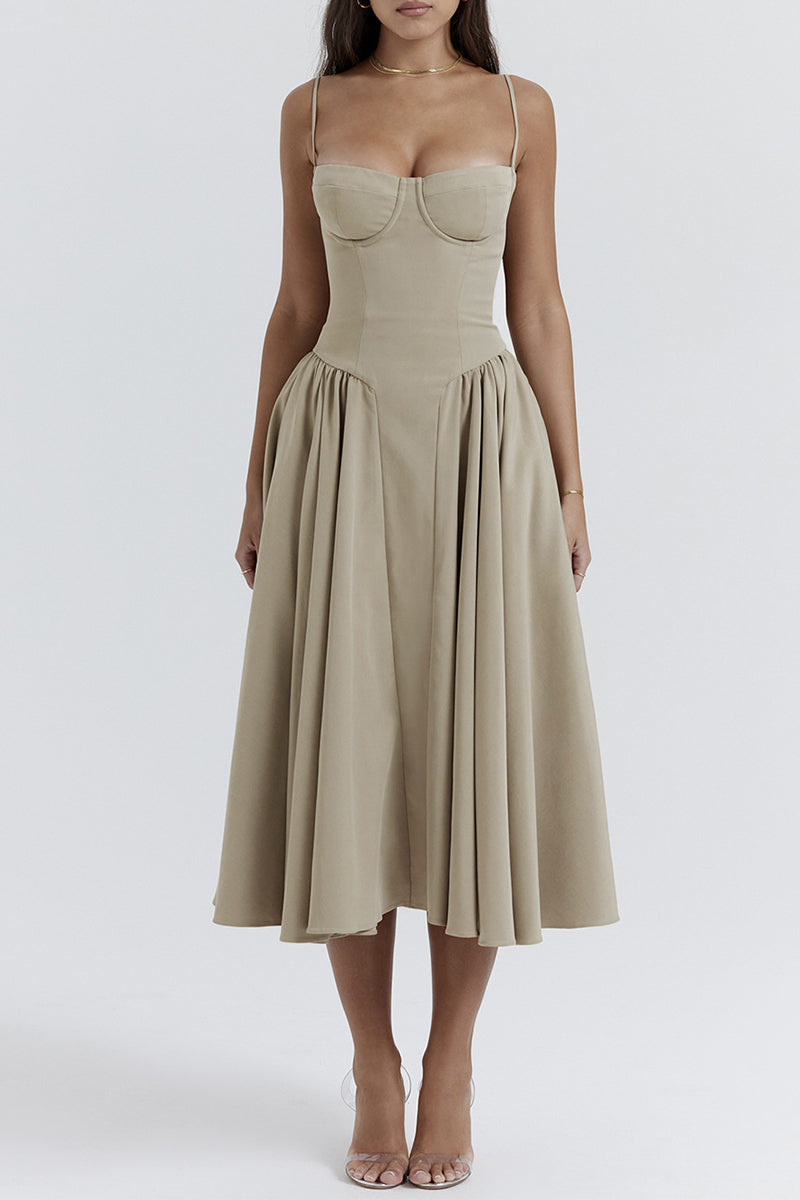 Classic Vintage Dress with a Flattering Fit