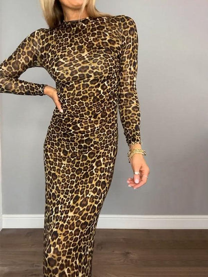 Polished Dress with an Effortless Classic Look