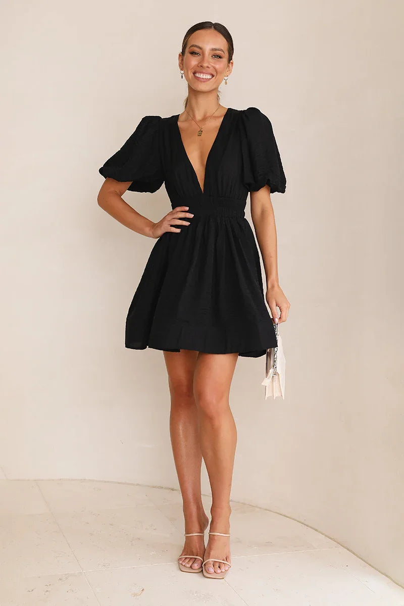 Beautifully Finished Dress in a Timeless Design