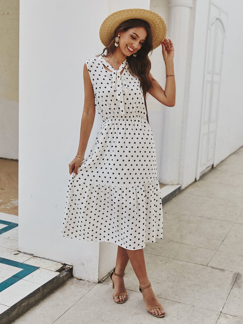 Beautifully Crafted Dress in a Classic Style