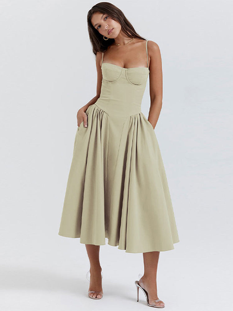 Beautifully Crafted Dress in a Classic Style