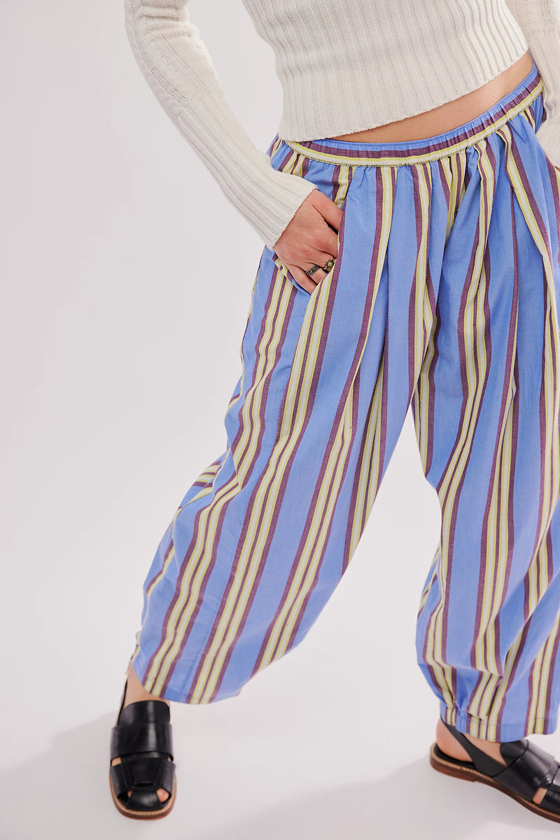 Classic Vintage Pants with a Flattering Fit