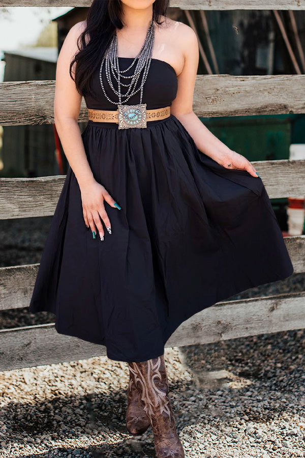 Beautifully Crafted Dress in a Classic Style