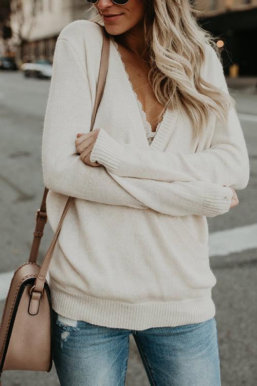 Classic Vintage Sweater with a Flattering Fit