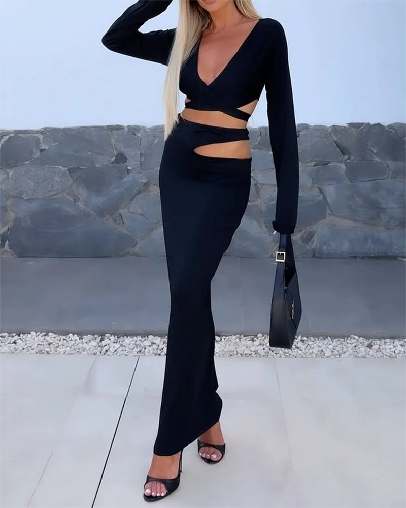 Well Tailored Garment with a Graceful Silhouette