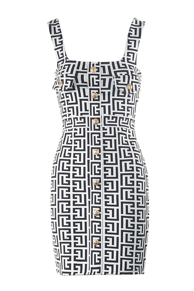 Well Tailored Dress with a Graceful Silhouette