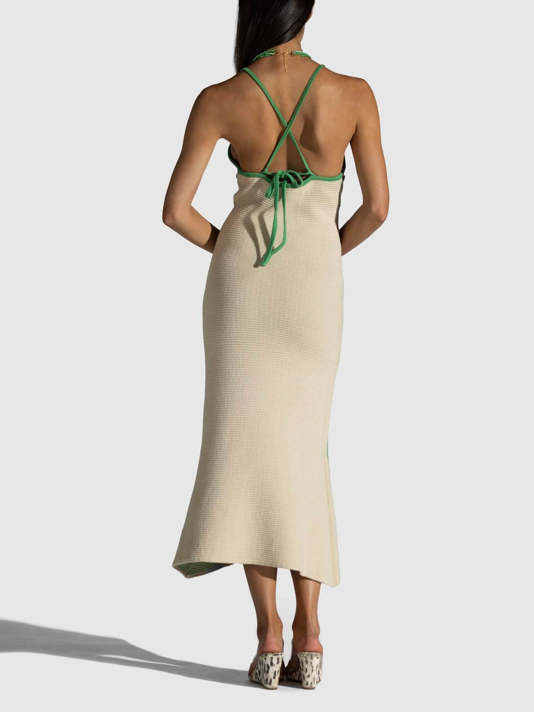 Beautifully Crafted Dress in a Classic Style