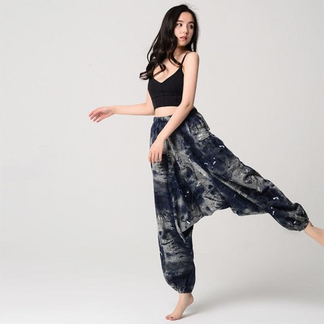 Classic Vintage Pants with a Flattering Fit