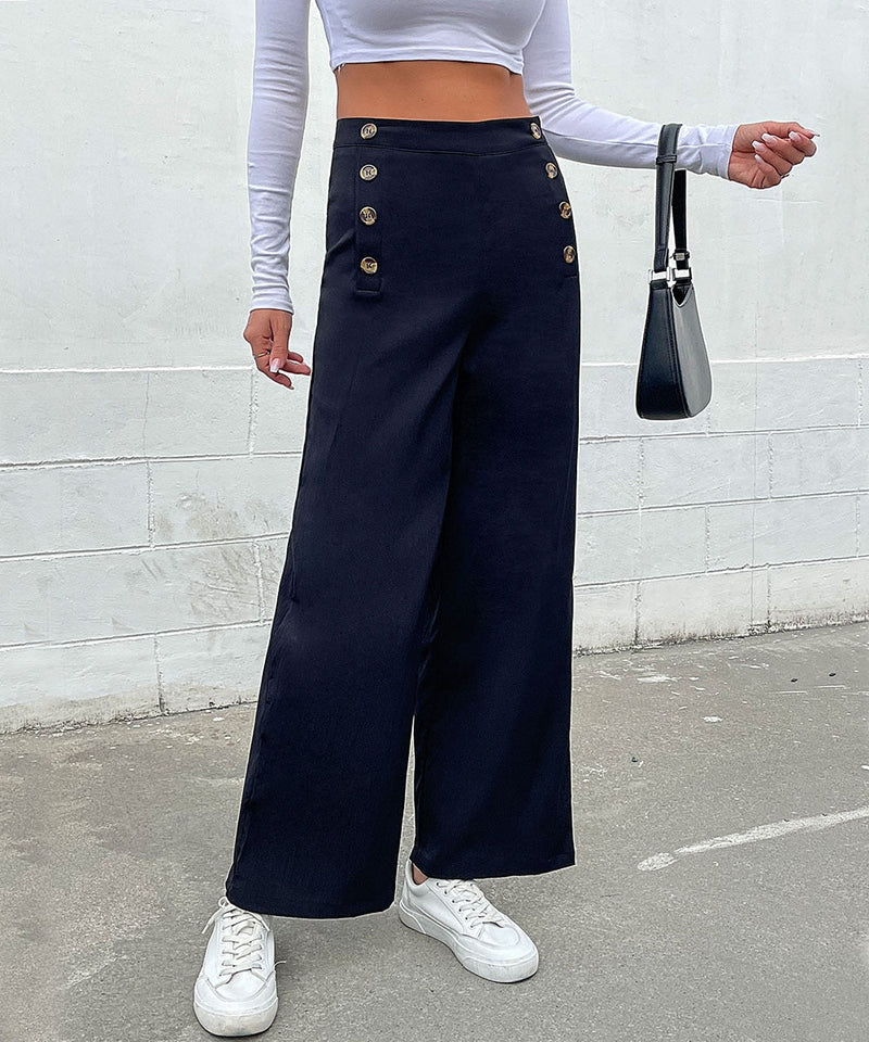 Beautifully Finished Pants in a Timeless Design