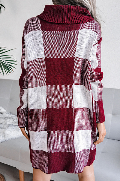 Well Tailored Sweater with a Graceful Silhouette