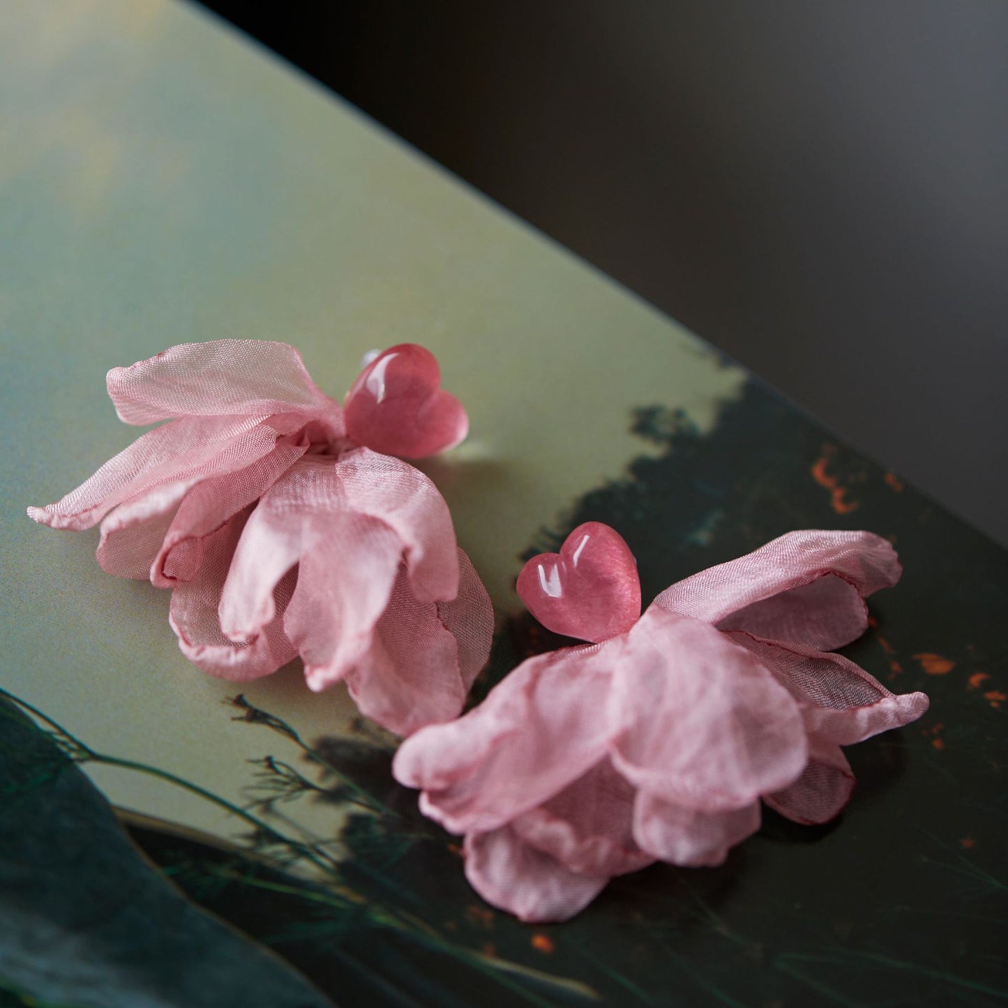 Charming Earring for Any Occasion