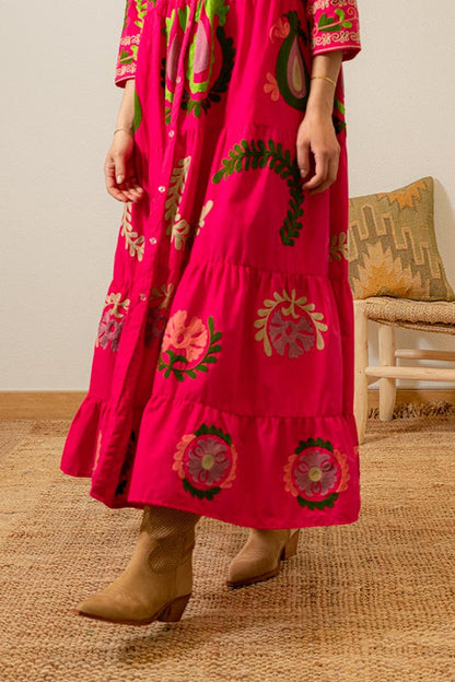Beautifully Finished Dress in a Timeless Design