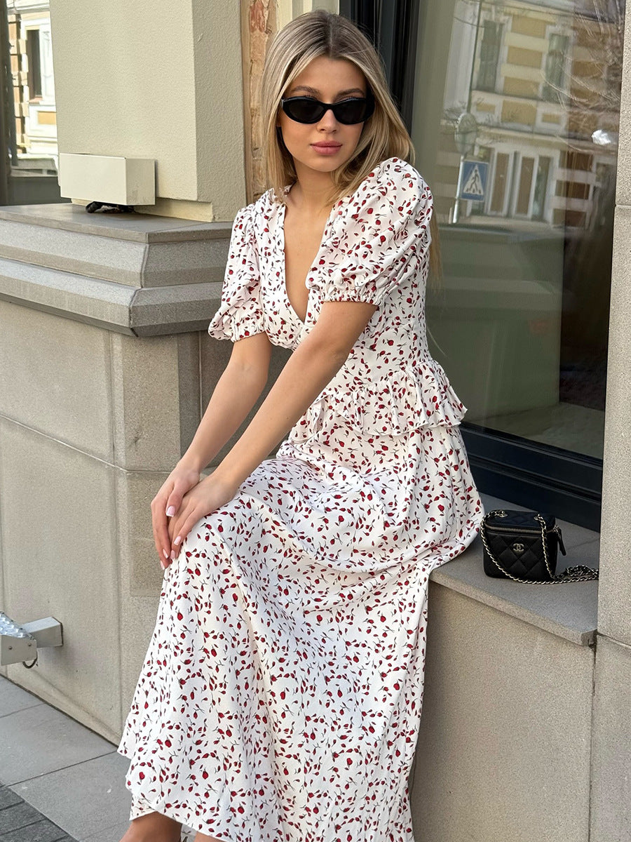 Well Tailored Dress with a Graceful Silhouette