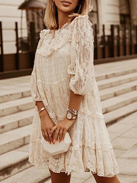 Beautifully Finished Dress in a Timeless Design