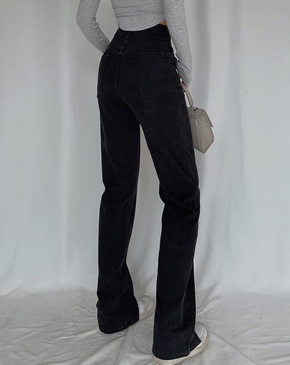 Well Tailored Garment with a Graceful Silhouette