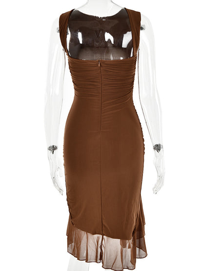 Well Tailored Dress with a Graceful Silhouette