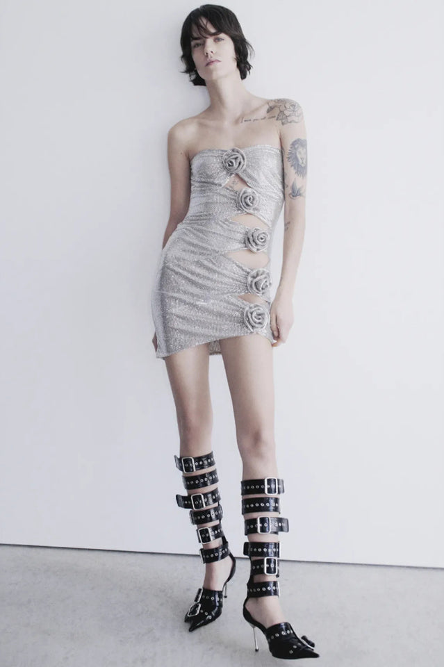 Classic Vintage Dress with a Flattering Fit