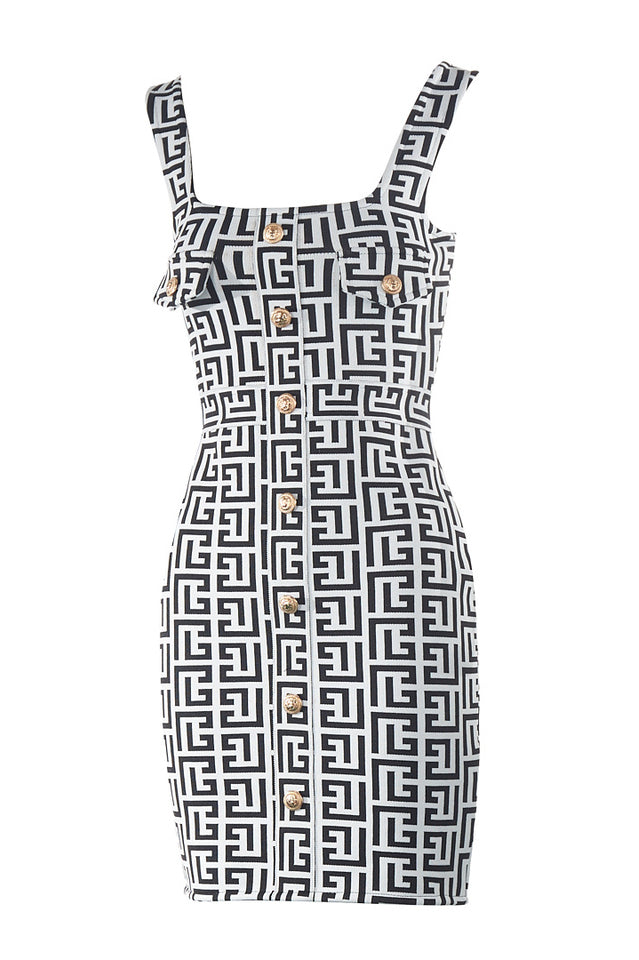 Well Tailored Dress with a Graceful Silhouette