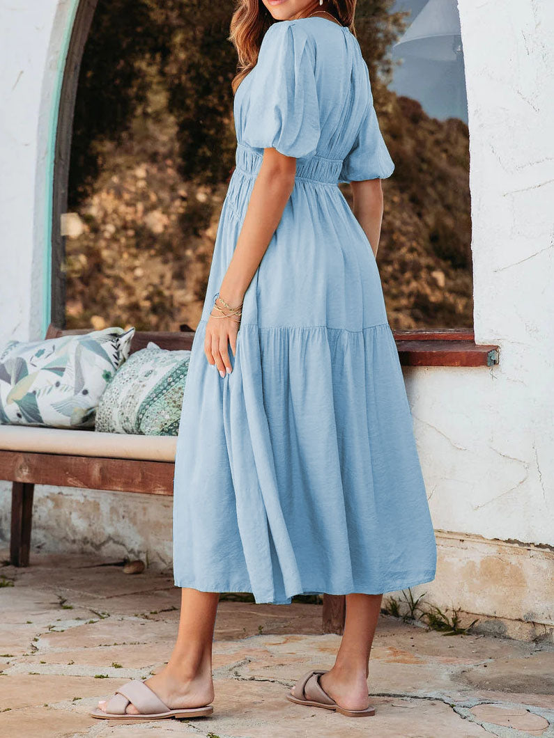 Well Tailored Dress with a Graceful Silhouette