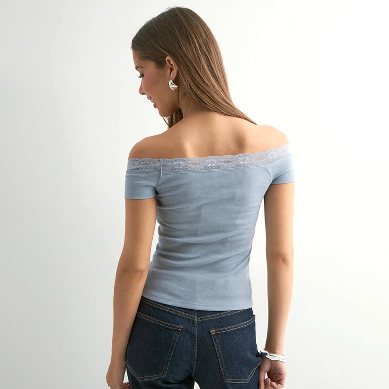 Classic Vintage & Enduringly Stylish Top