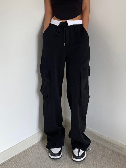 Well Tailored Pants with a Graceful Silhouette