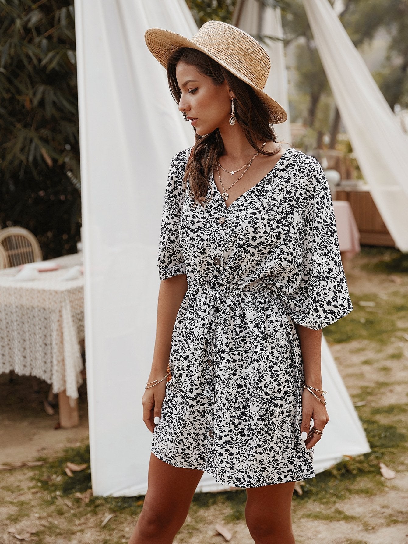 Sophisticated Dress with a Clean Classic Look