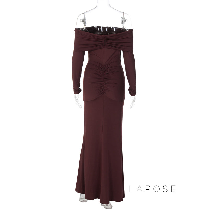 Gracefully Styled Dress for Any Occasion
