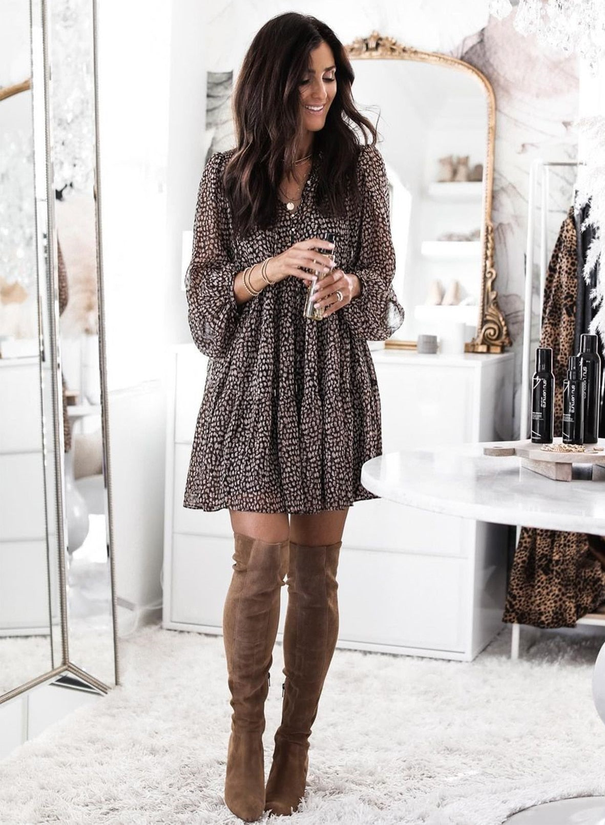 Classic Vintage Dress with a Flattering Fit