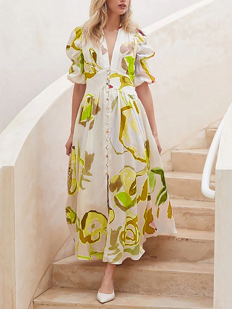 Beautifully Finished Dress in a Timeless Design