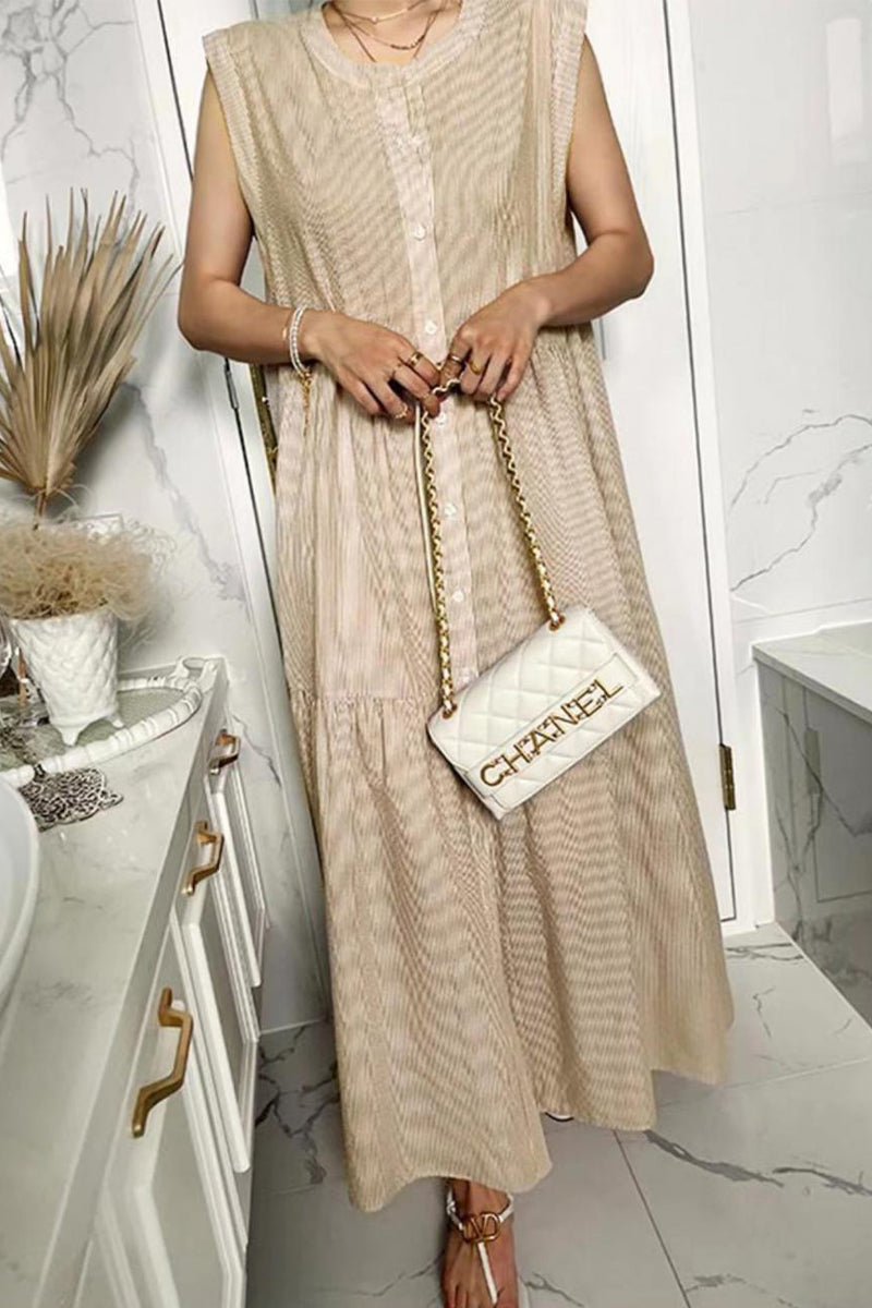 Sophisticated Dress with a Clean Classic Look