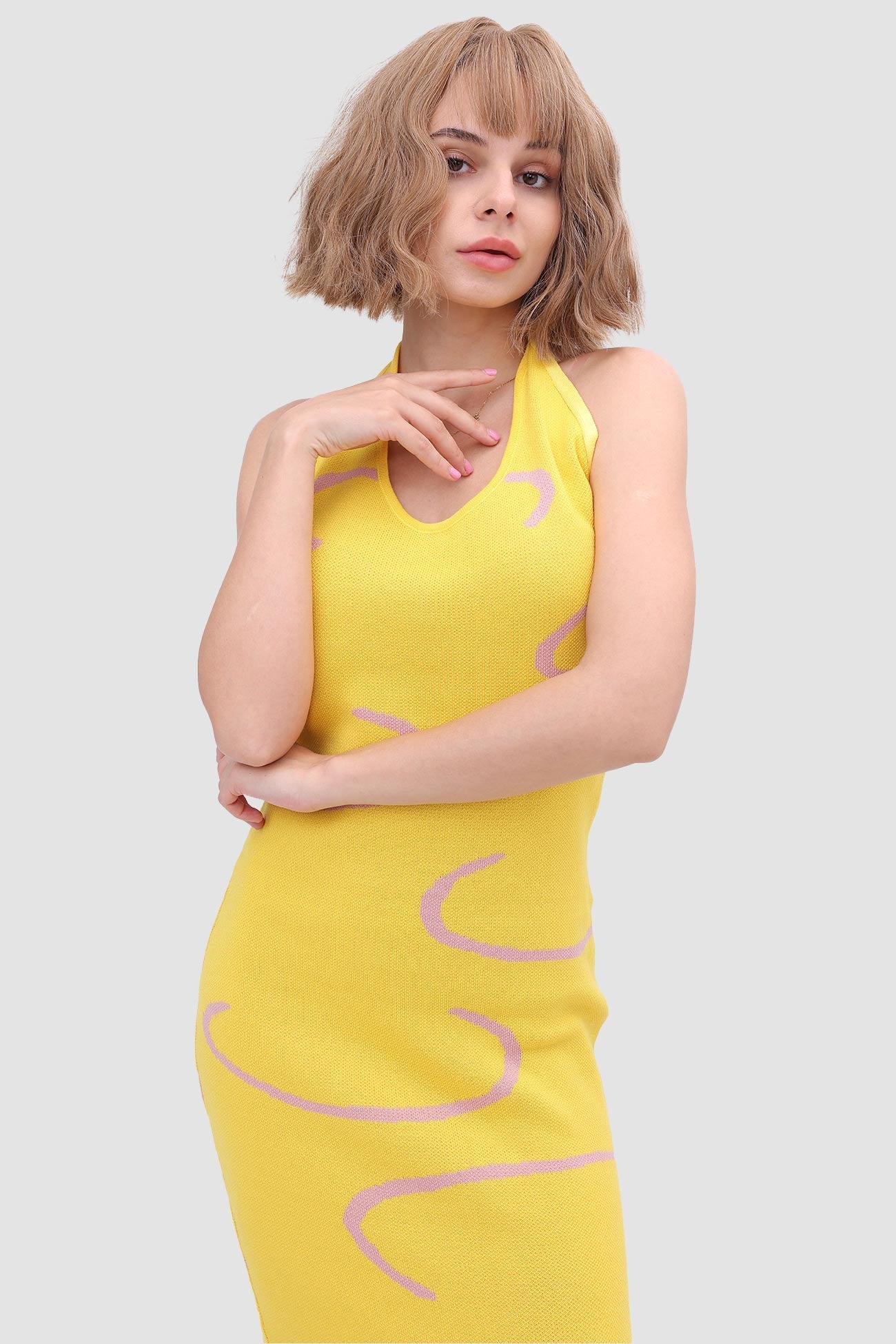 Sophisticated Dress with a Clean Classic Look