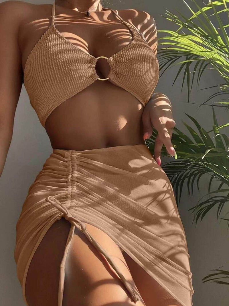 Effortlessly Elegant Garment with a Timeless Design