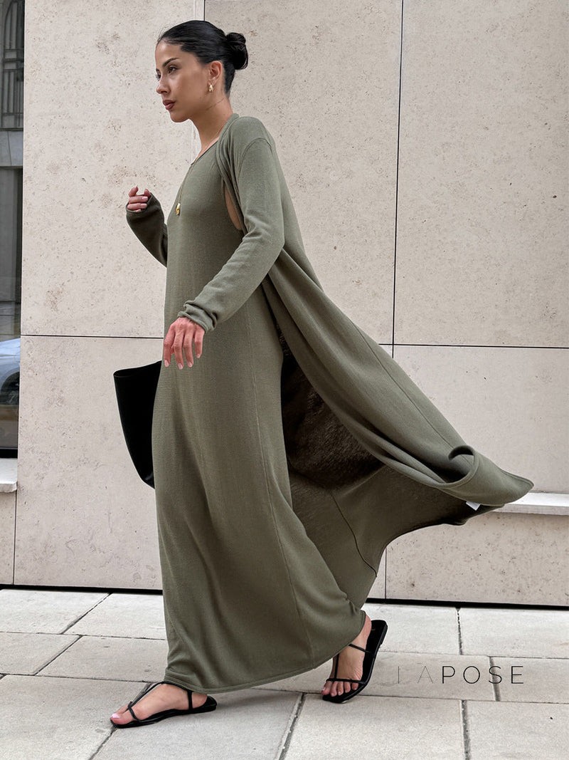 Effortlessly Elegant Dress with a Timeless Design