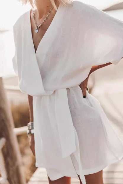 Effortlessly Elegant Dress with a Timeless Design