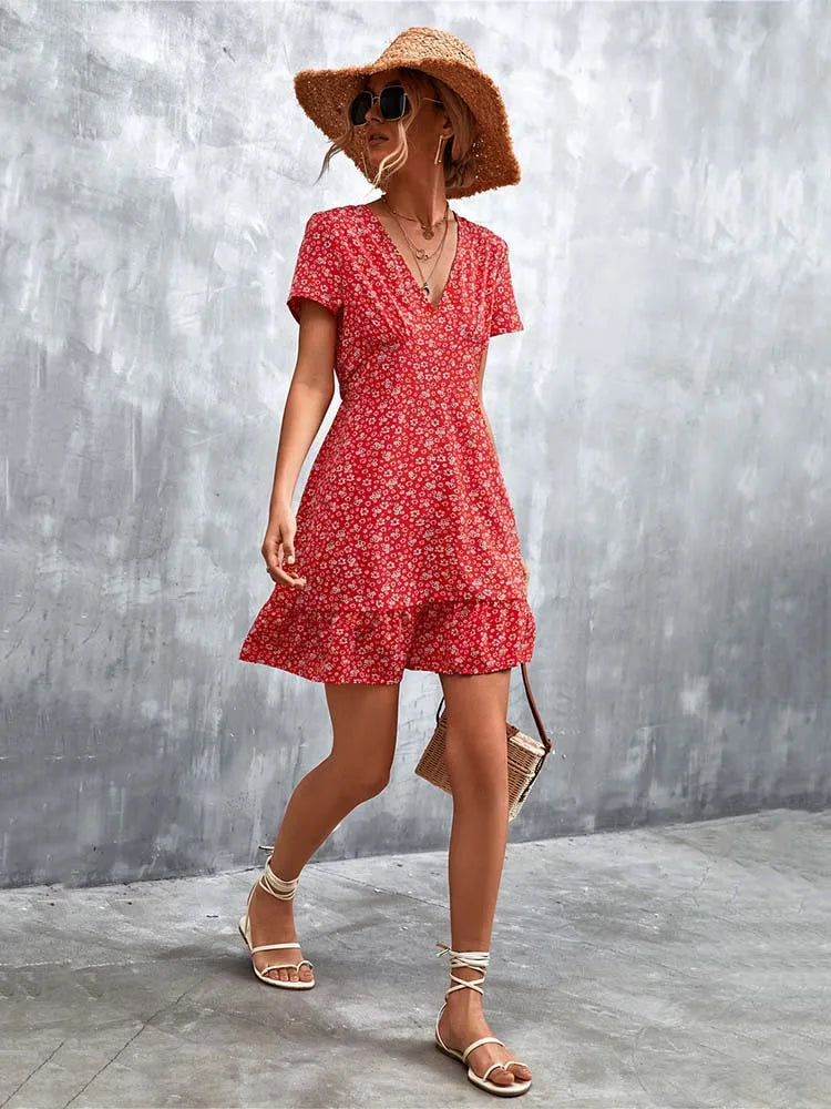 Effortlessly Elegant Dress with a Timeless Design